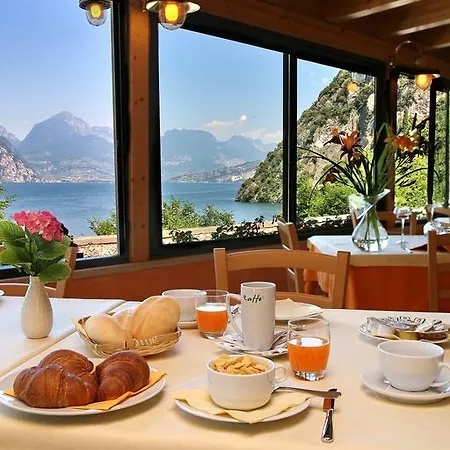 Alpino - Nature Village Malcesine