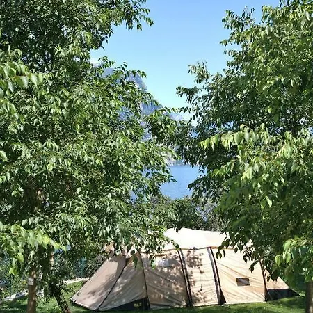 Alpino - Nature Village Camping *