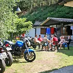 营地 Alpino - Nature Village *
